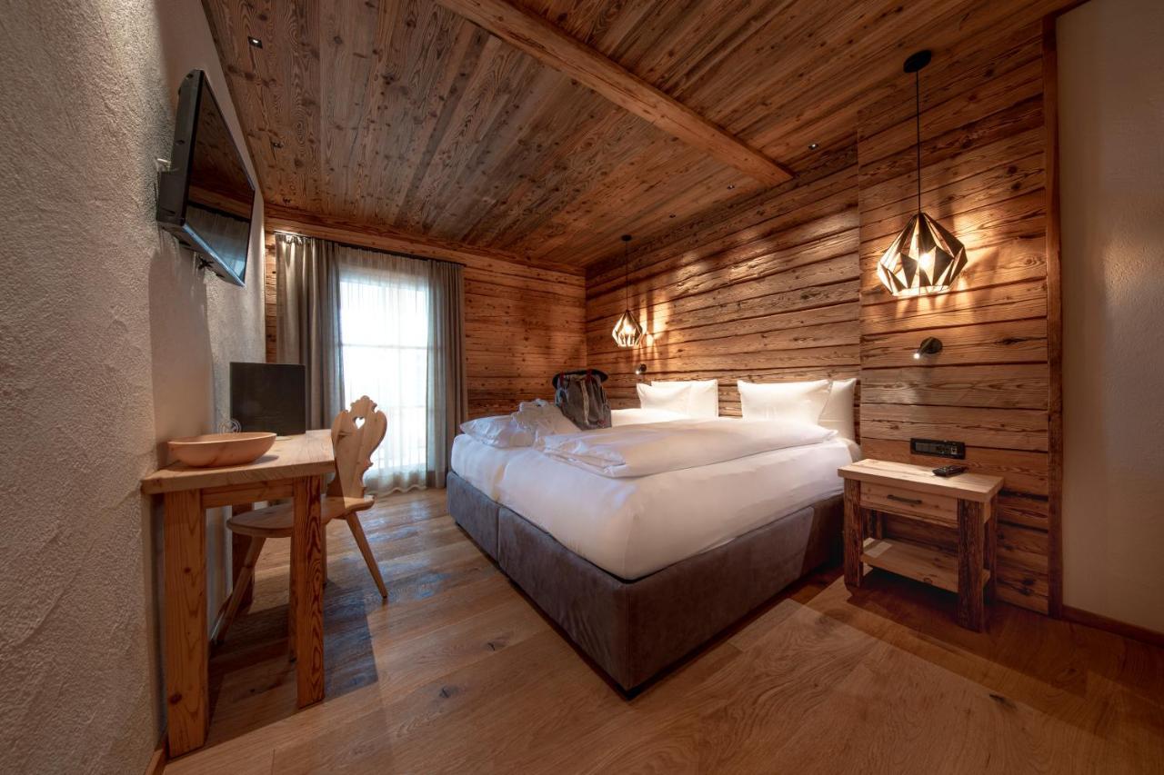 ホテル Rifugio Salei カナツェーイ エクステリア 写真
