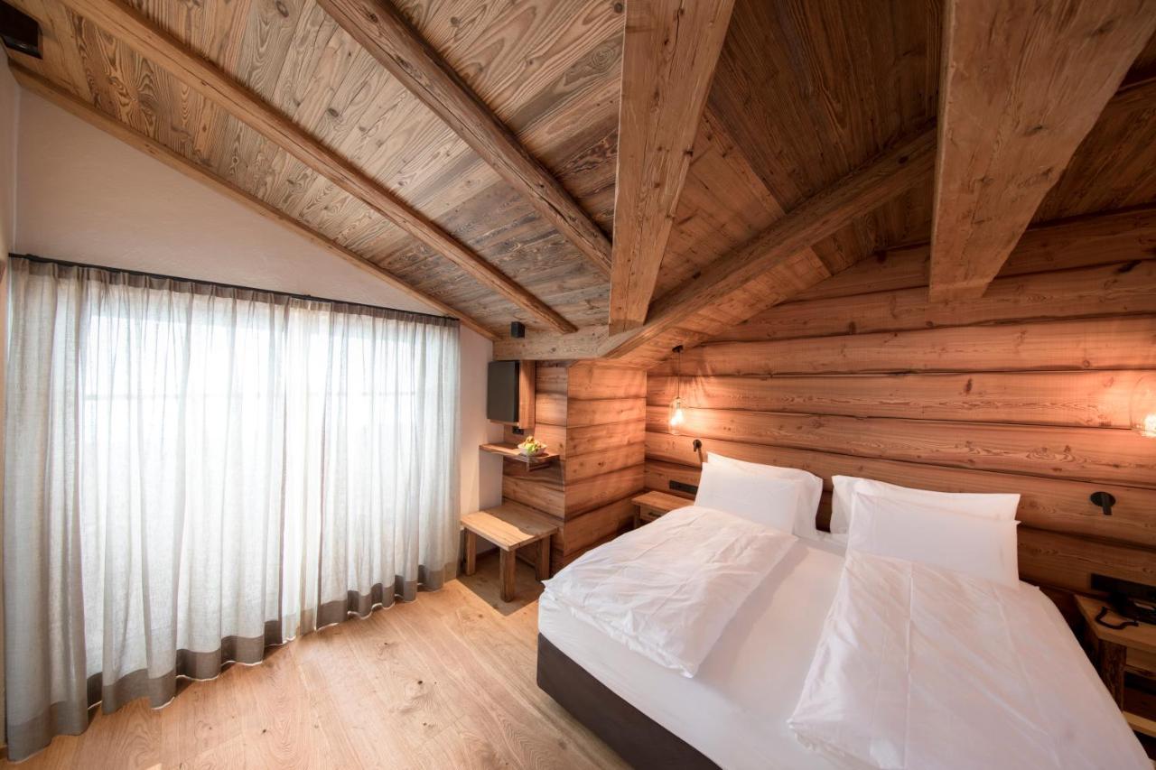 ホテル Rifugio Salei カナツェーイ エクステリア 写真