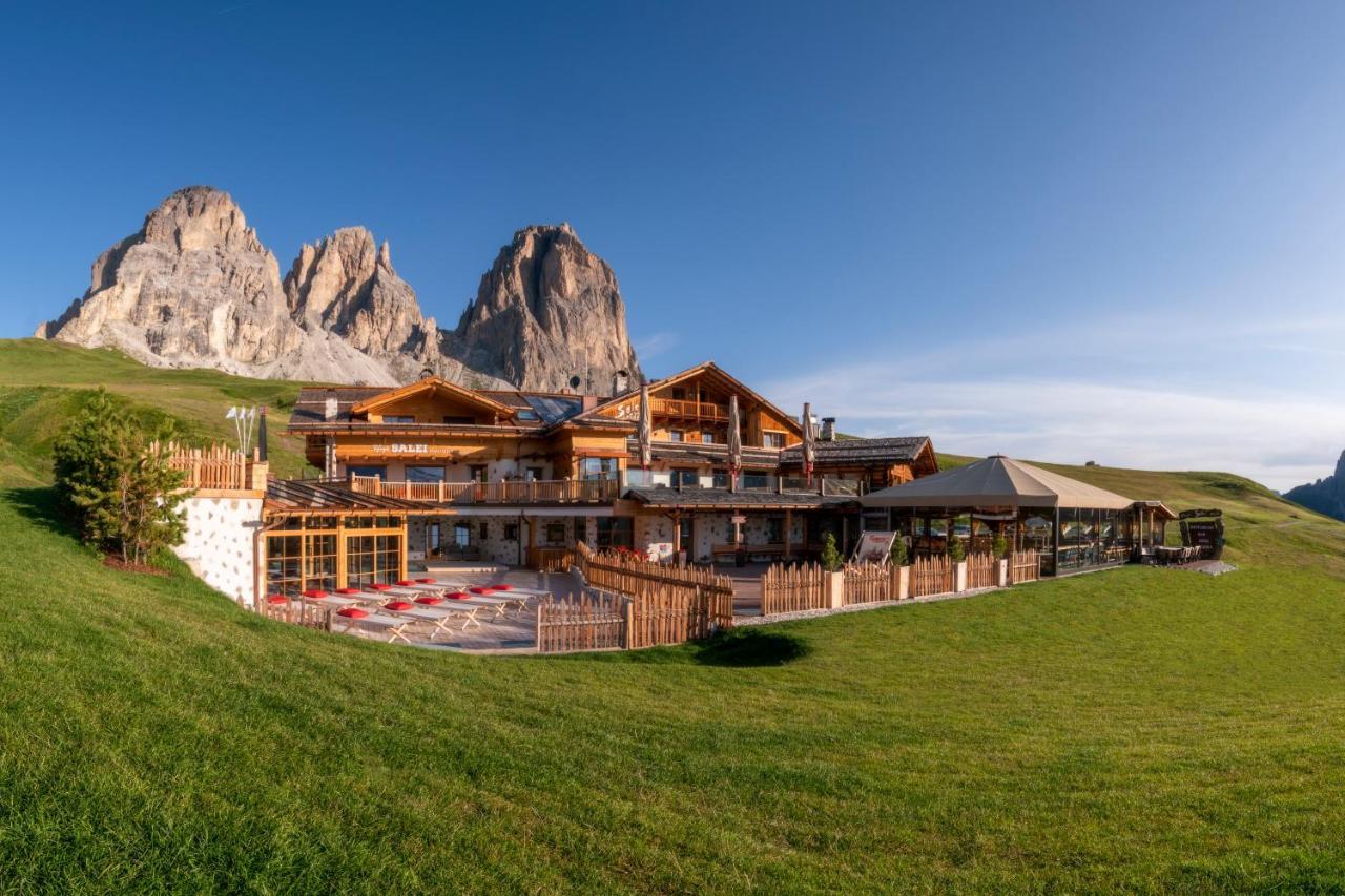 ホテル Rifugio Salei カナツェーイ エクステリア 写真