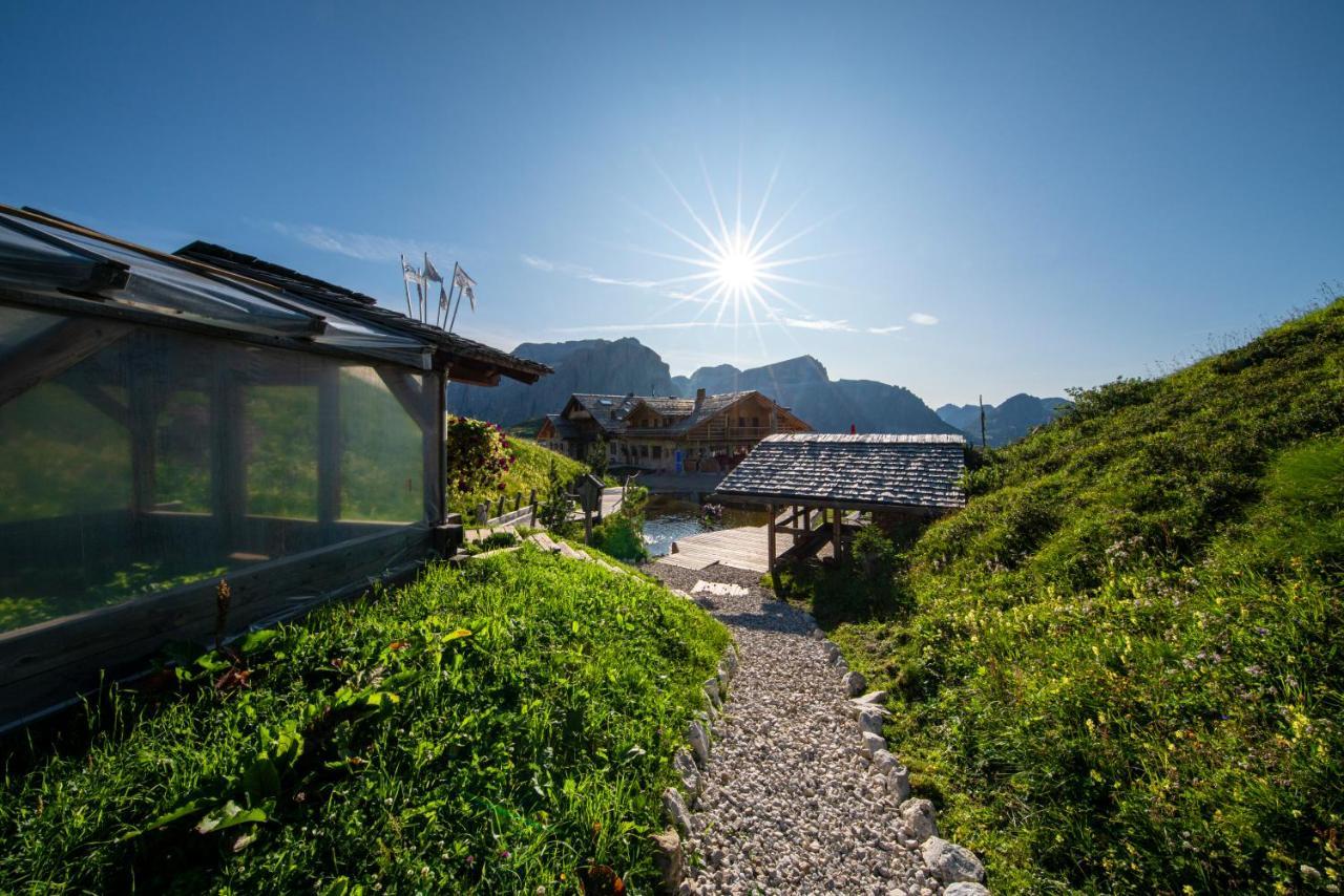 ホテル Rifugio Salei カナツェーイ エクステリア 写真