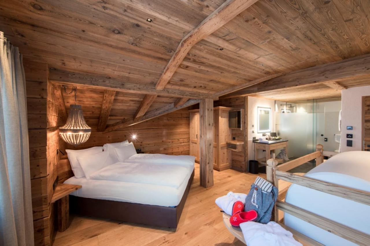 ホテル Rifugio Salei カナツェーイ エクステリア 写真