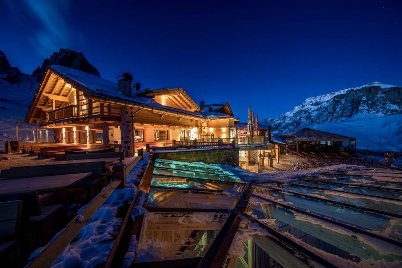 ホテル Rifugio Salei カナツェーイ エクステリア 写真