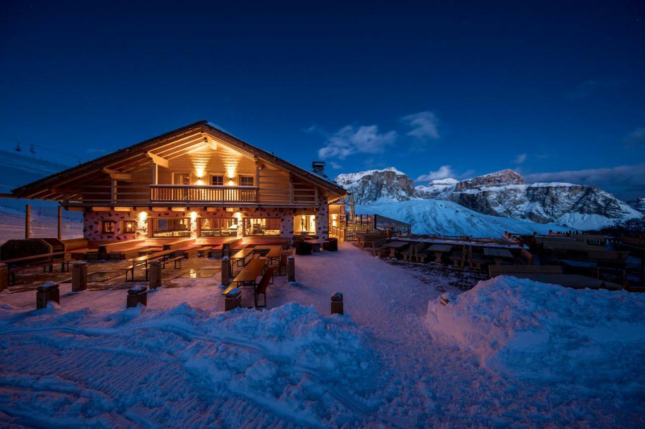 ホテル Rifugio Salei カナツェーイ エクステリア 写真