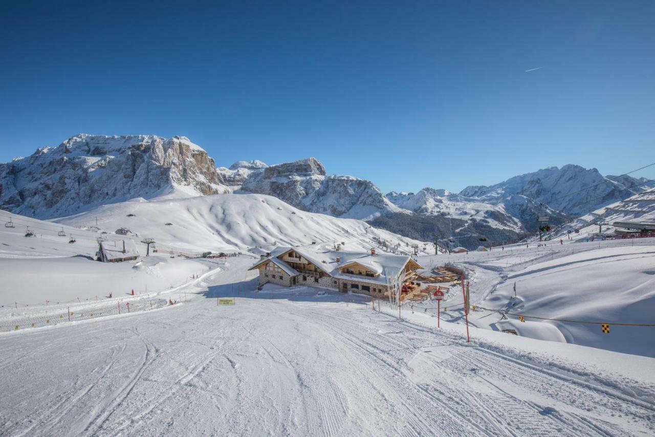 ホテル Rifugio Salei カナツェーイ エクステリア 写真