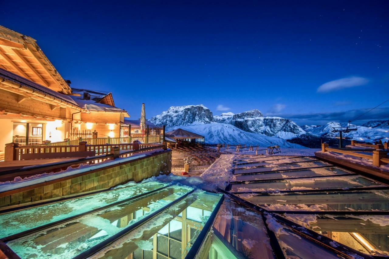 ホテル Rifugio Salei カナツェーイ エクステリア 写真