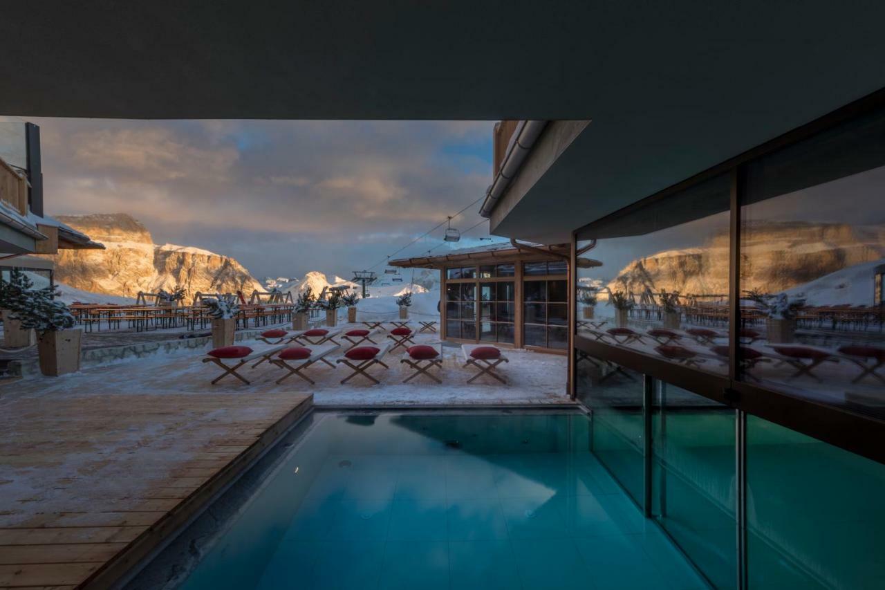 ホテル Rifugio Salei カナツェーイ エクステリア 写真