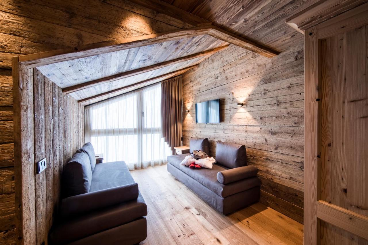 ホテル Rifugio Salei カナツェーイ エクステリア 写真